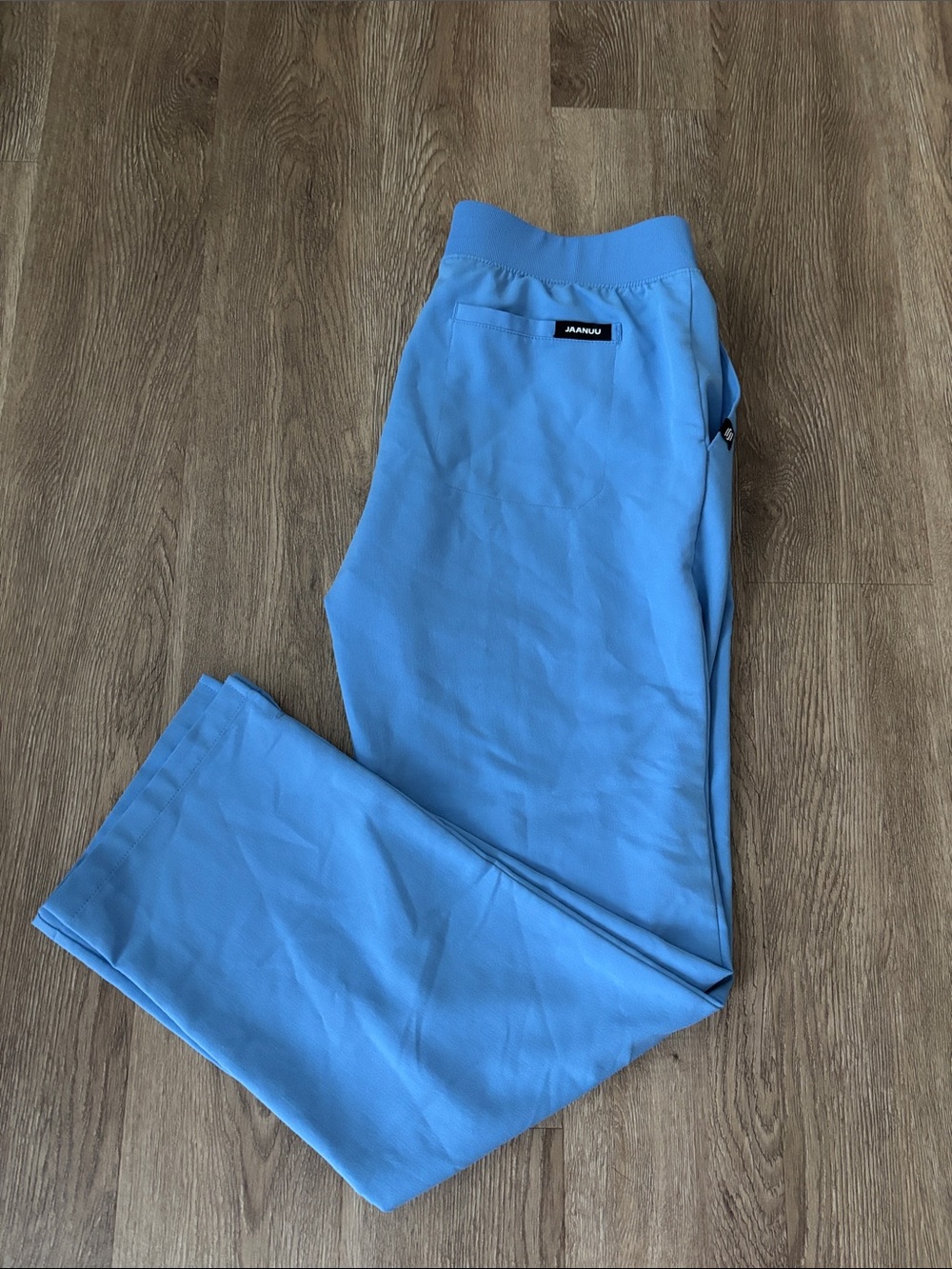 Jaanuu Women’s Scrubs Pant. Sz M.